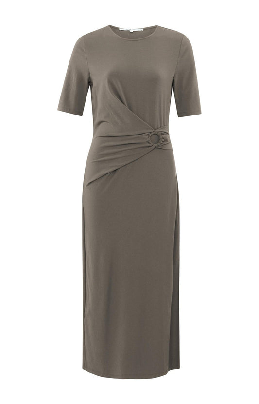 Midi dress with short sleeves, pleated ring detail and slit