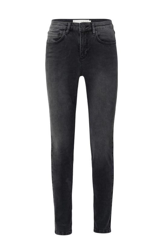 High waist skinny denim jeans in a stretchy cotton blend