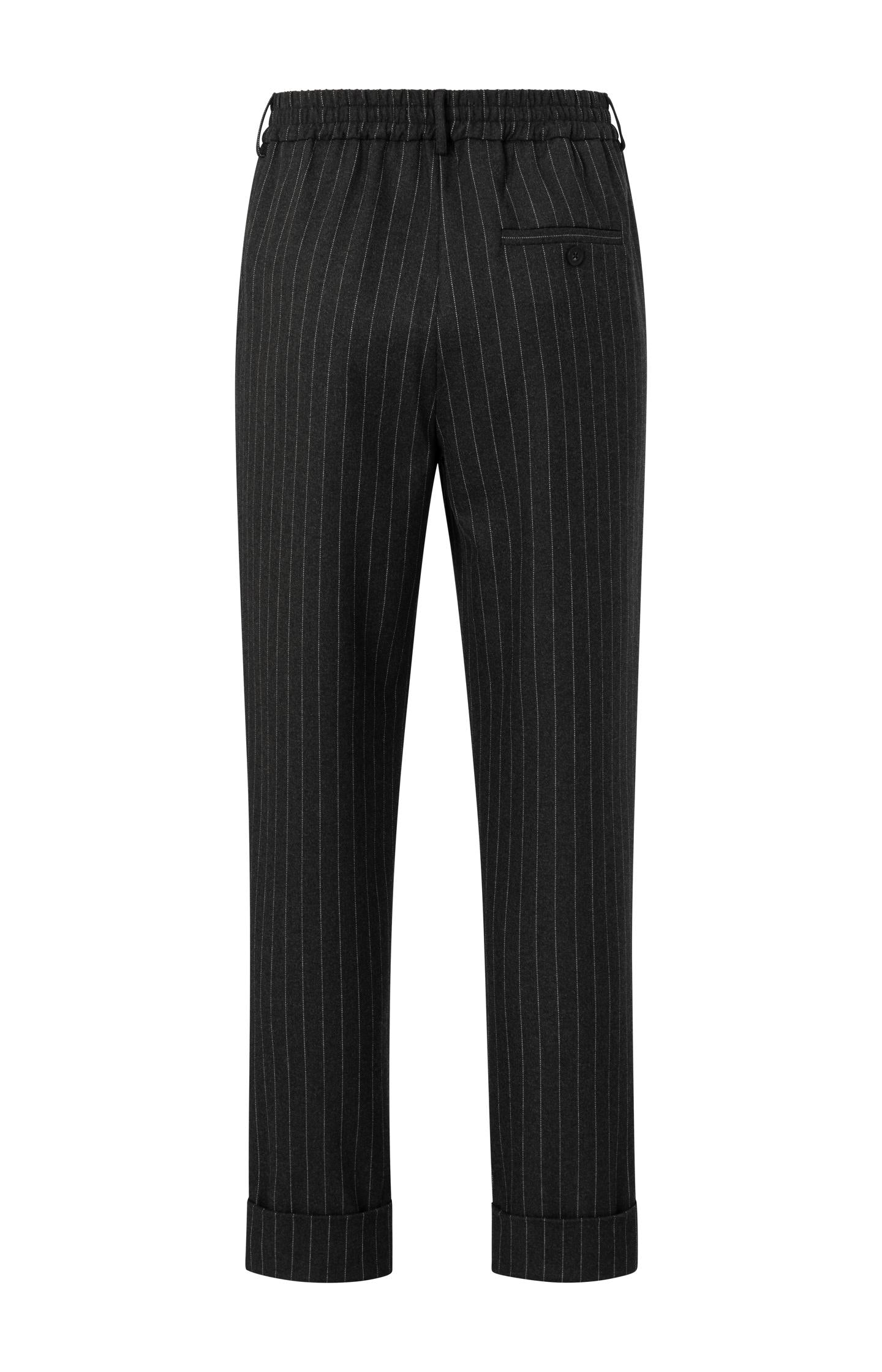 Pants with pinstripes, elastic waist and pockets