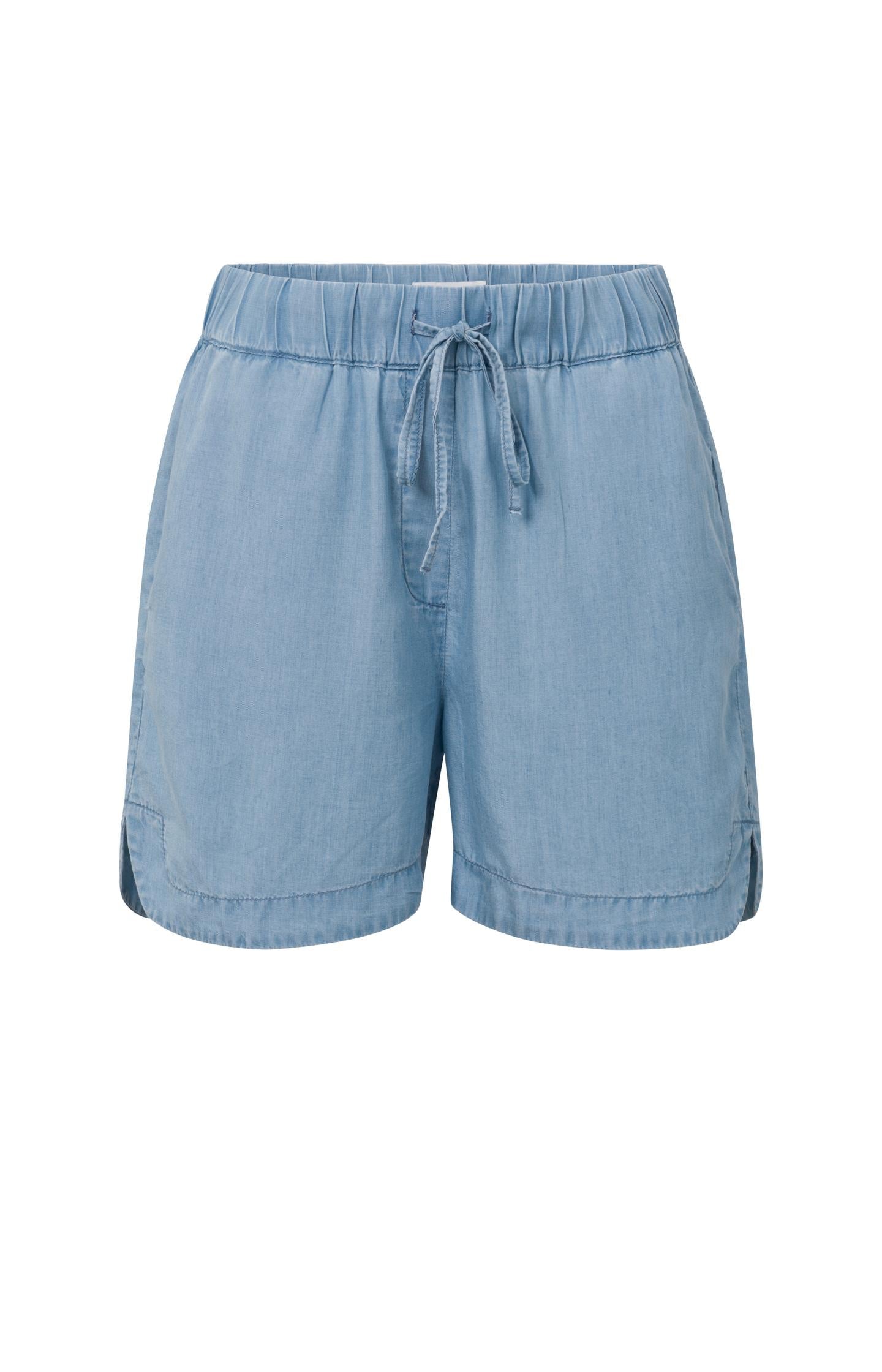 Chambray shorts with elastic waist, pockets and drawstring