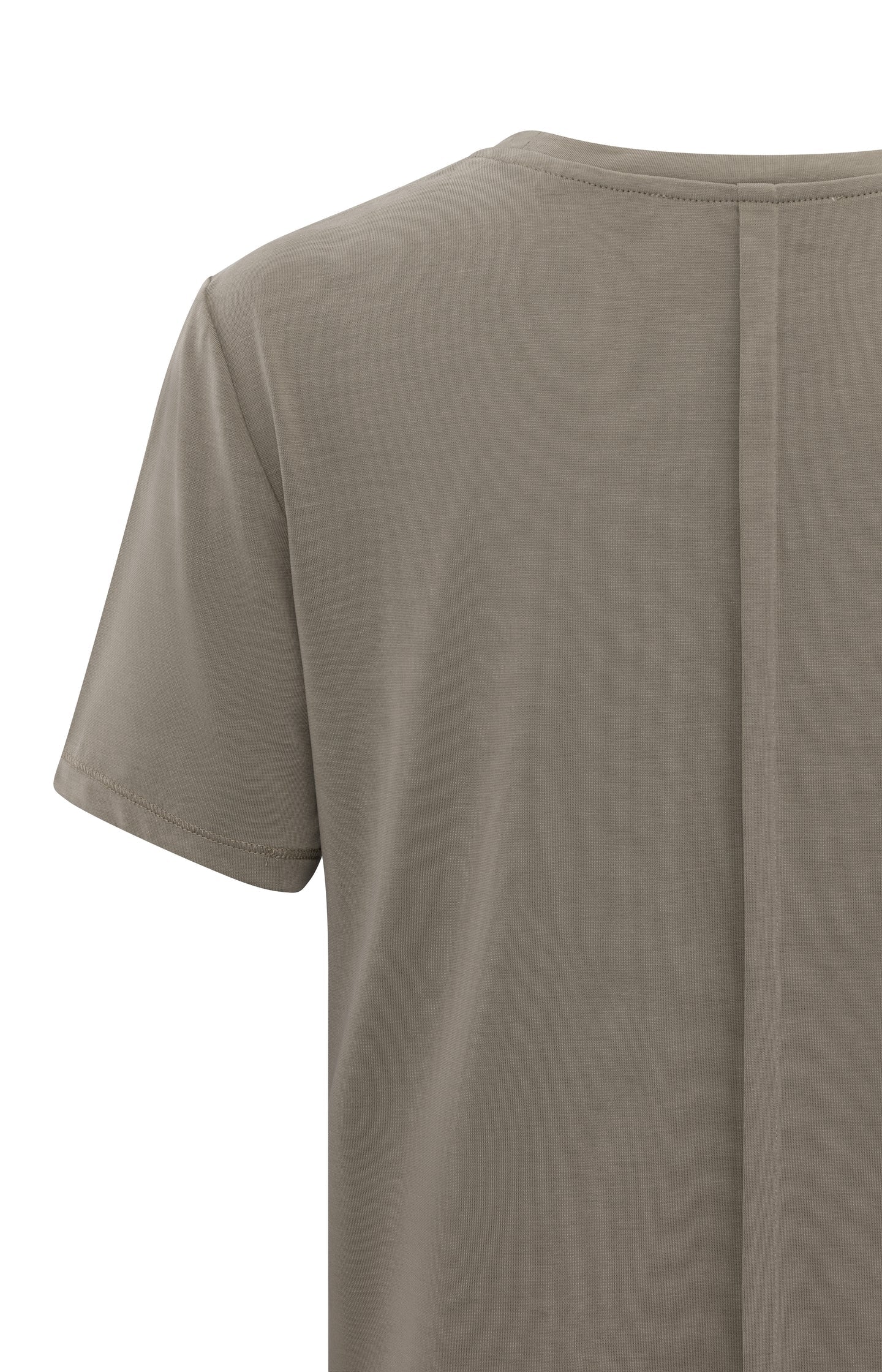 T-shirt with round V-neck and short sleeves in regular fit