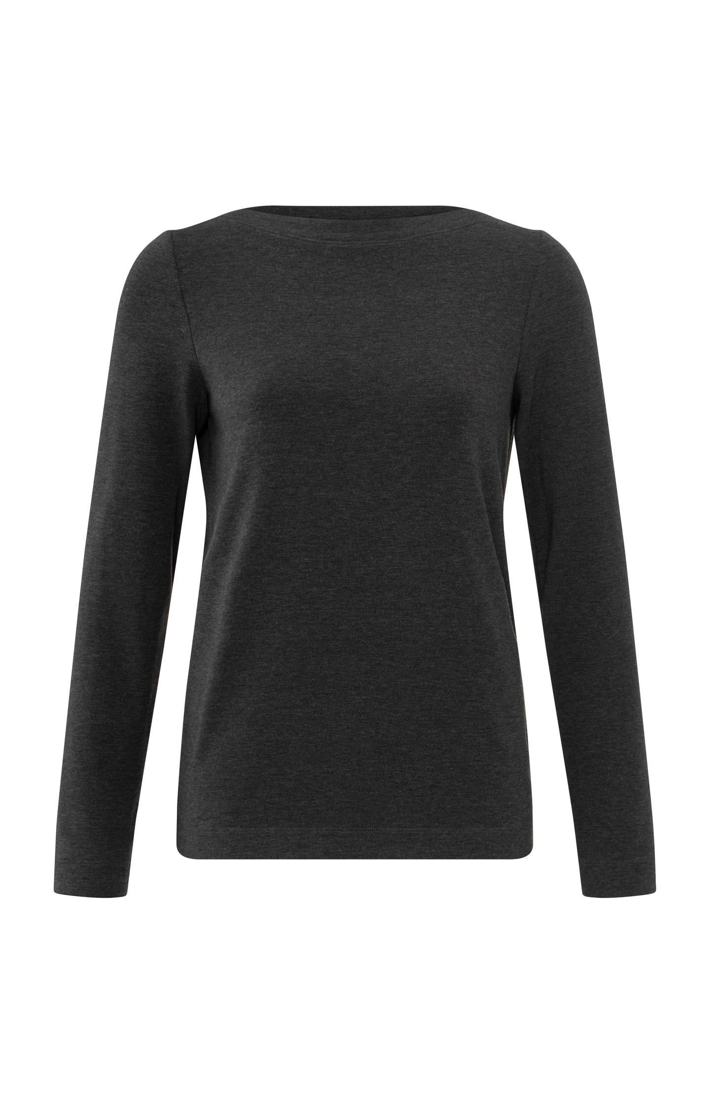 Boat neck top with long sleeves and fitted fit