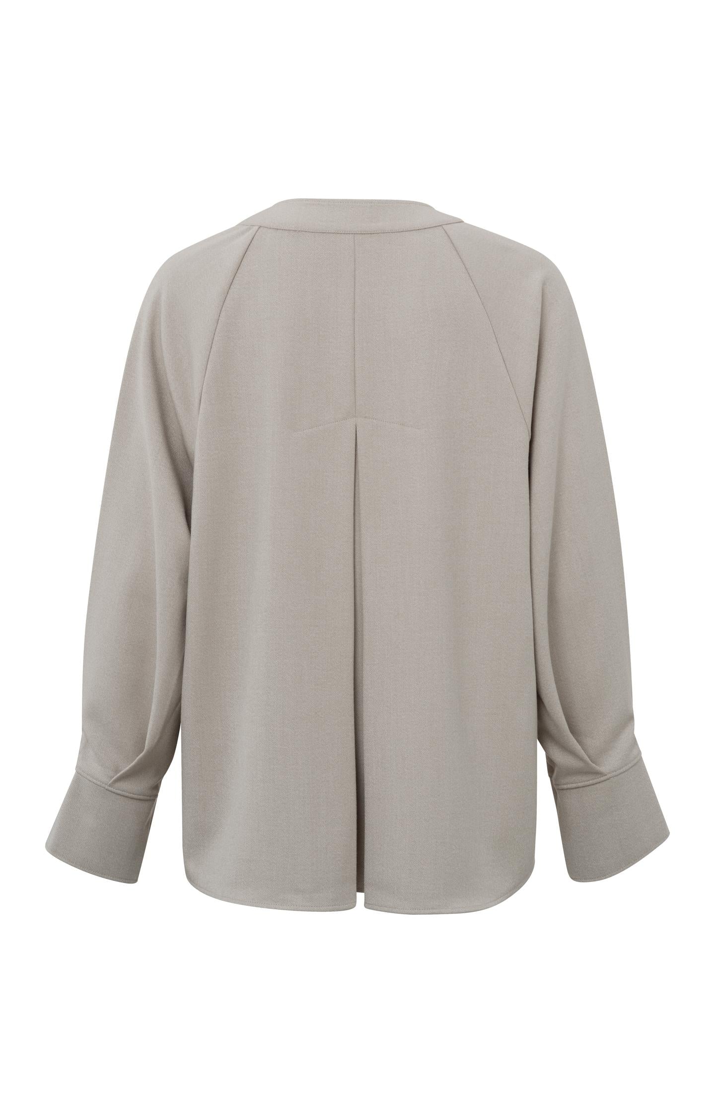 Wide fit top with detailed V-neck, long sleeves and pleated details