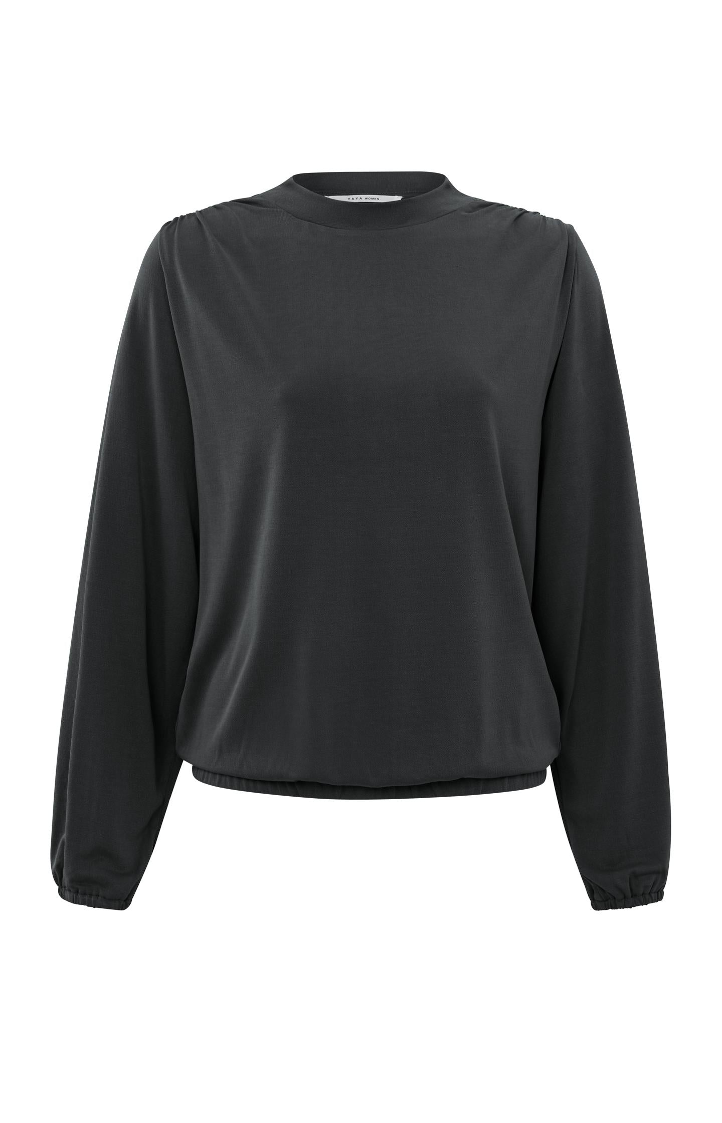 Flowing jersey top with long sleeves and round neck