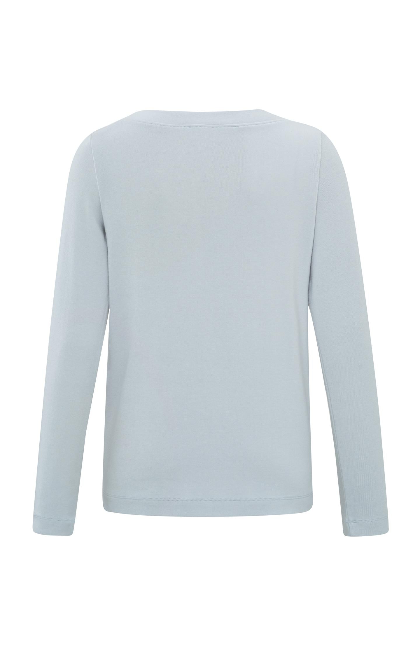 Boat neck top with long sleeves and fitted fit